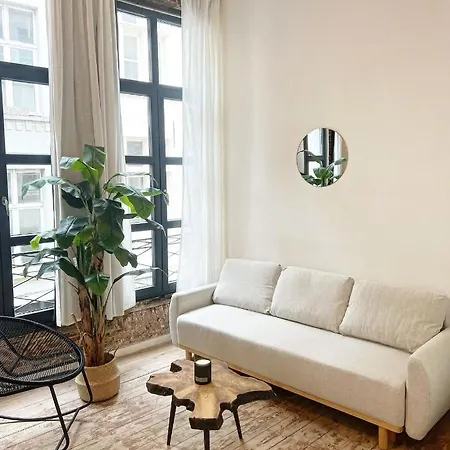 Gigi Home's * Antwerpen